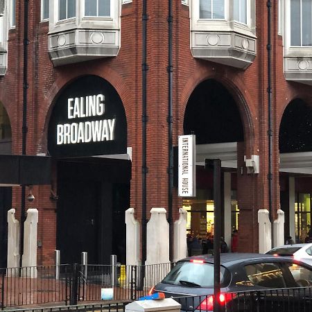 Ferienwohnung Greater London Holiday Let @ Hanwell Exterior foto